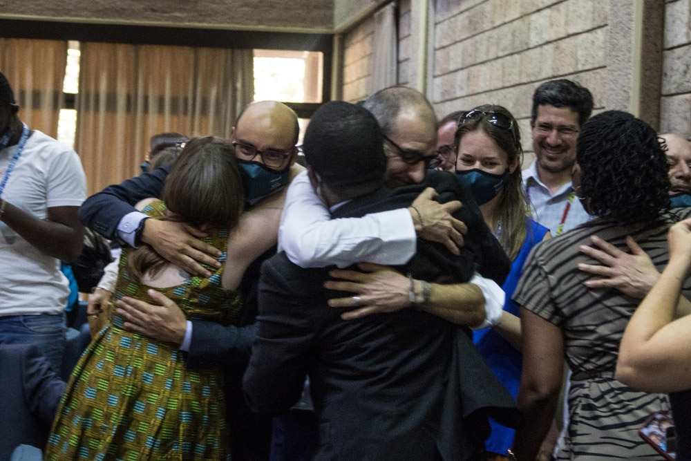 breakfreefromplastic-members-celebrate-global-plastics-treaty-UNEA-5.2